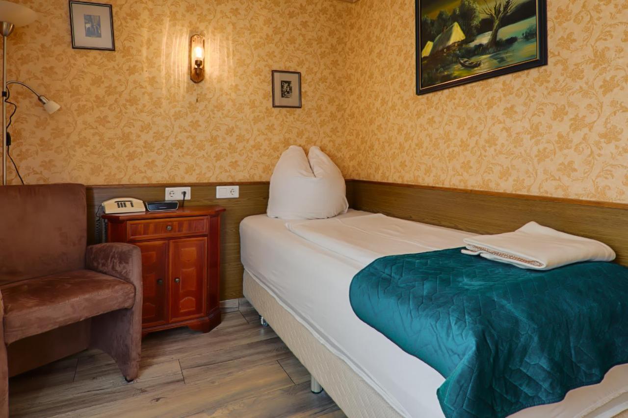 Waldschloesschen Bed and Breakfast Mittenwalde Eksteriør billede